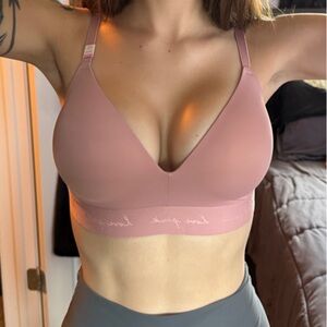 Victorias Secret/Pink Wireless Bra